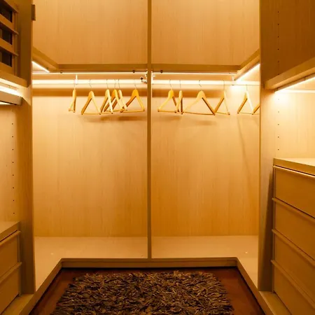 Apartment Amore, Tutto Tempo Perso
