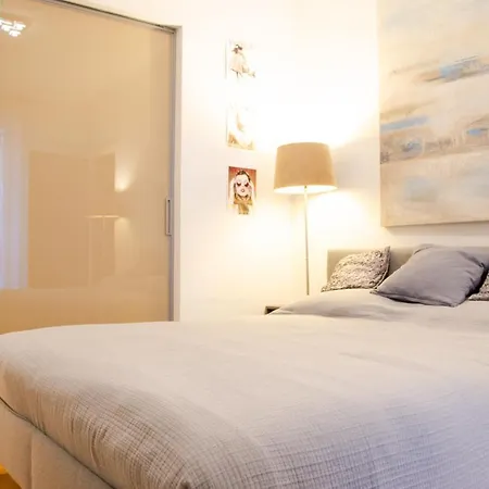 Amore, Tutto Tempo Perso Apartment *