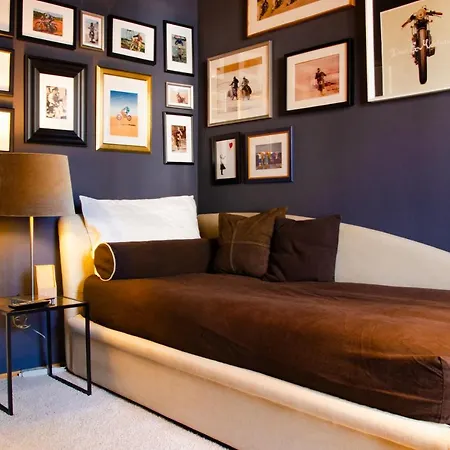 Amore, Tutto Tempo Perso Apartment *